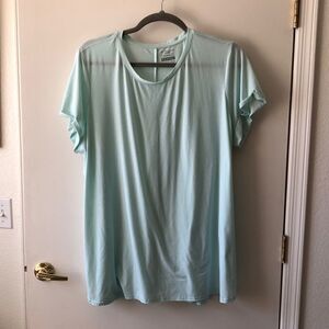 Plus Size Short Sleeve T-shirt x2 Size 3x and 4X GUC